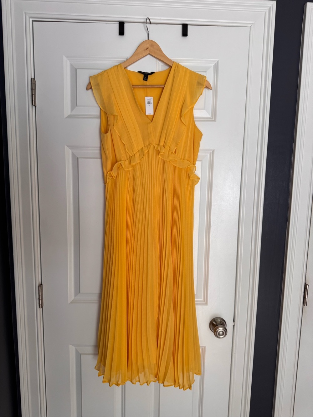 Banana Republic Chiffon Flutter-Sleeve Midi Dress. Size Small. Yellow